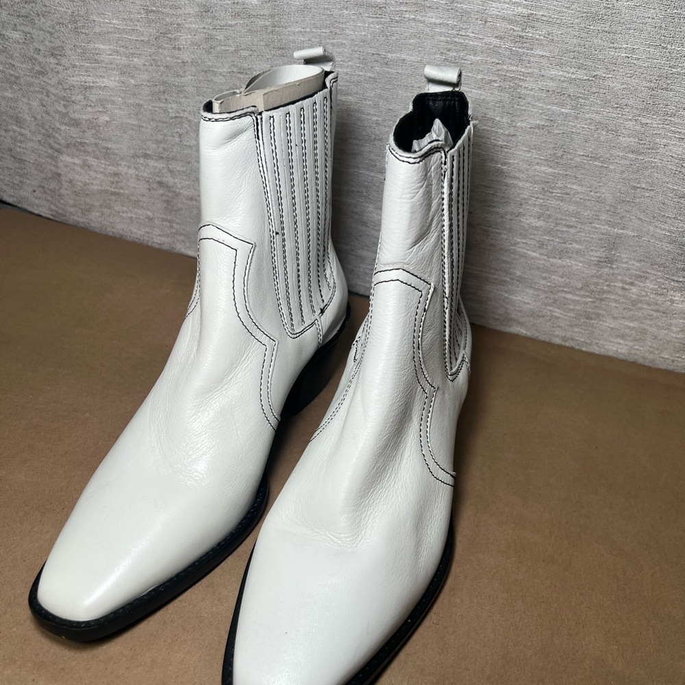 Urban Outfitters White Western Chelsea Boots Size 37 - Picture 4 of 15